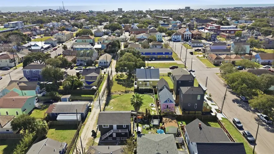 1114 30th St, Galveston, TX 77550 - #3