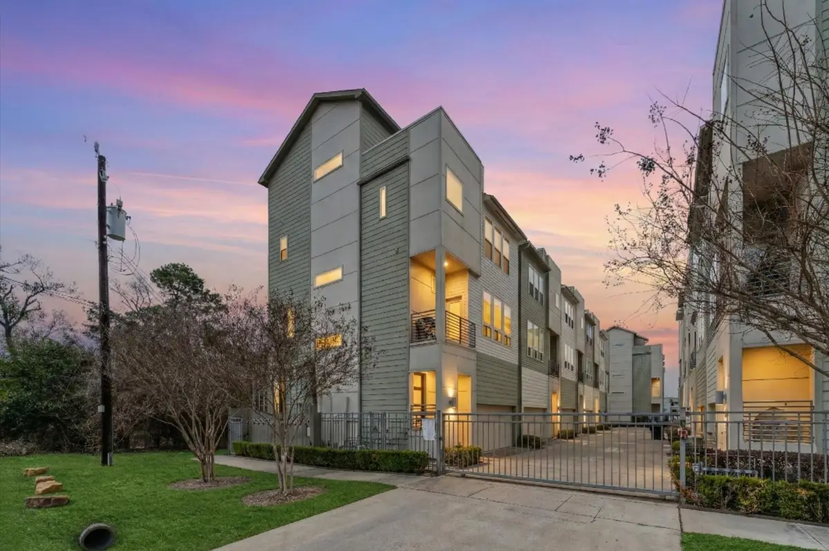 1019 W 17th Street, Houston, TX 77008 - #1