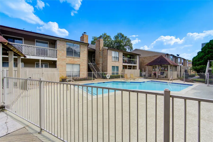 2120 Wilcrest Drive #220, Houston, TX 77042 - Image #3