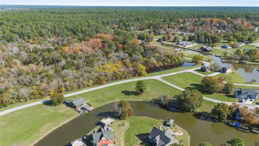 60 Wildwood Lake Drive, Huntsville, TX 77340 - #2