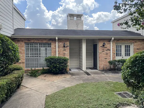 6201 Beverlyhill Street #8, Houston, TX 77057
