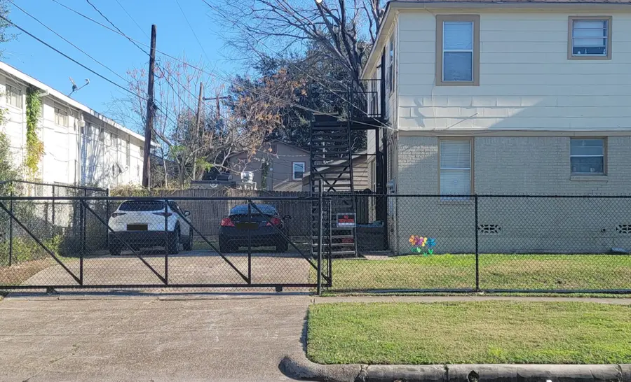 2601 Wheeler Street, Houston, TX 77004 - #3