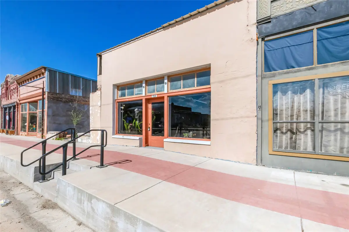 724 S Main Street, Calvert, TX 77837 - Image #1