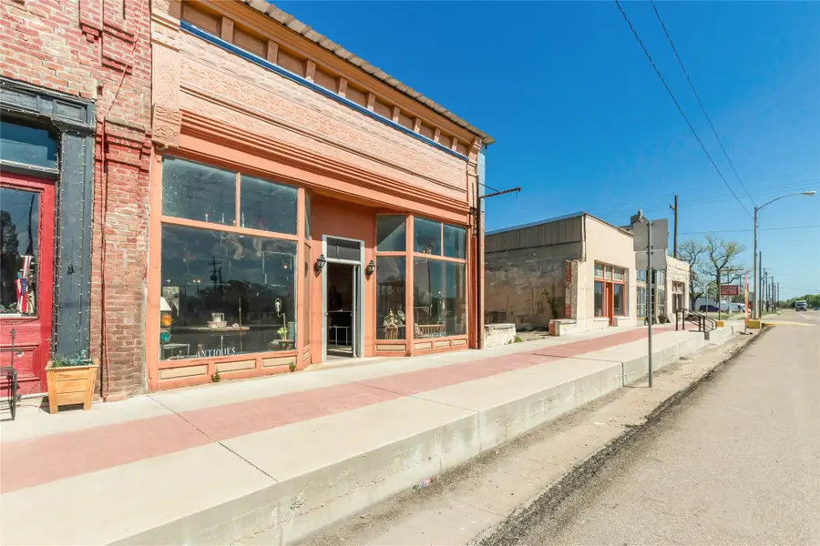 724 S Main Street, Calvert, TX 77837 - Image #2