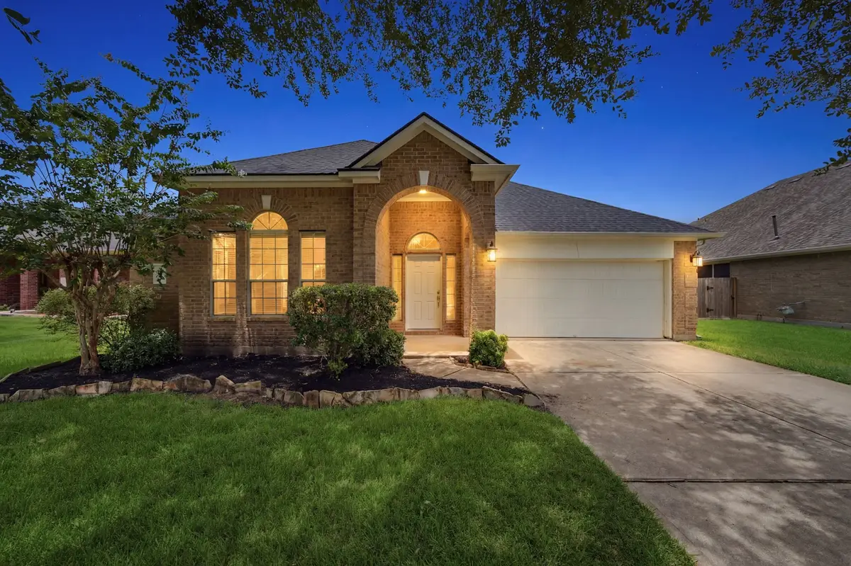 4207 Canterbury Park Lane, Pearland, TX 77584 - #1
