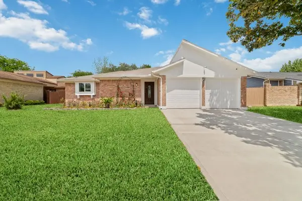 13102 Apple Glen Lane, Houston, TX 77072
