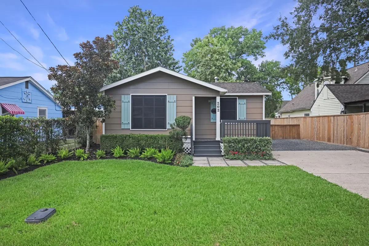 202 Fannin Street, Tomball, TX 77375 - #1