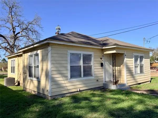 500 W Third Street, Brenham, TX 77833