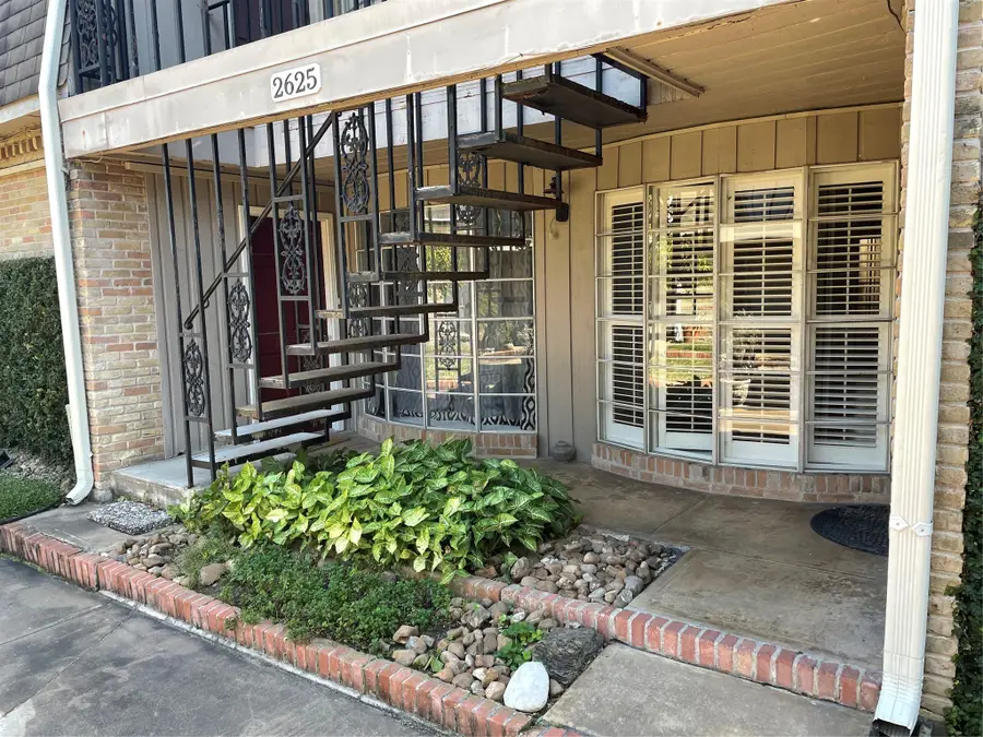 2625 Marilee Lane #2, Houston, TX 77057 - Image #2