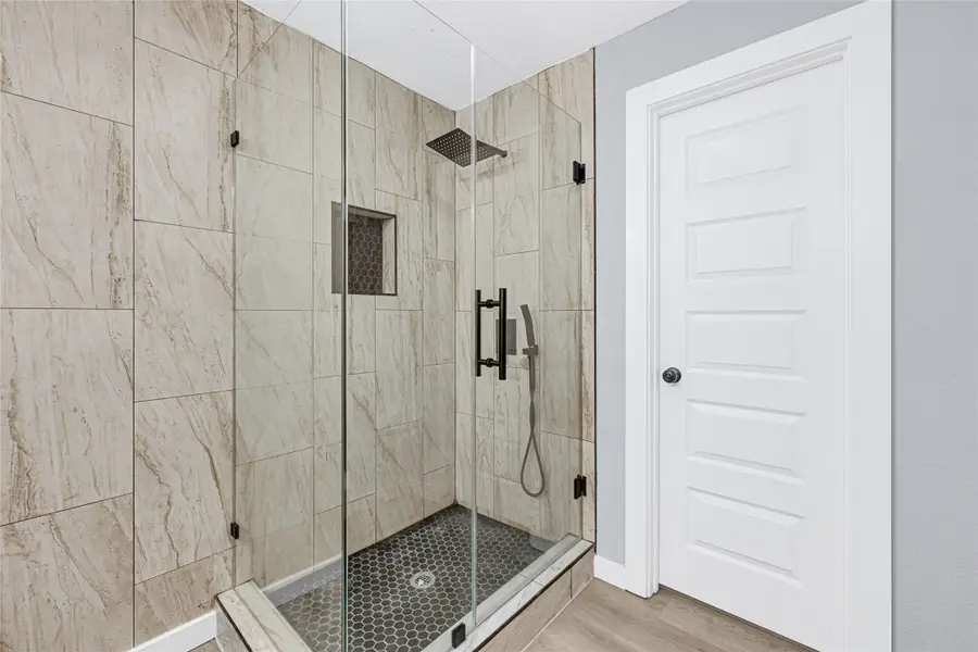 8707 Fannette Street, Houston, TX 77029 - Image #3