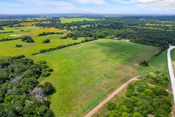 2874 Old Boone Prairie Road, Franklin, TX 77856