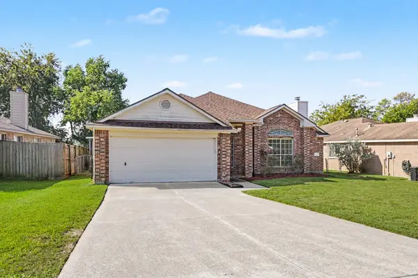 10815 Twin Circles Drive, Montgomery, TX 77356