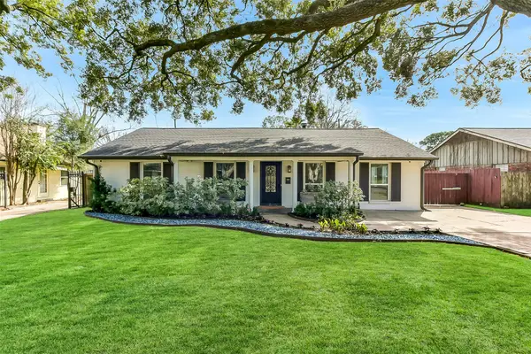 9623 Val Verde Street, Houston, TX 77063