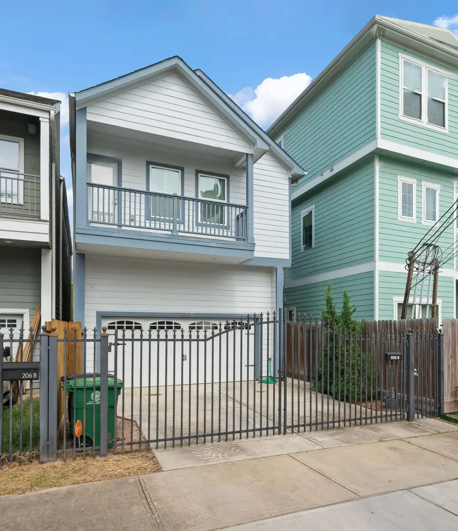 206 Burr Street #A, Houston, TX 77011 - #2
