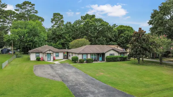 32047 S Wiggins Street, Magnolia, TX 77355