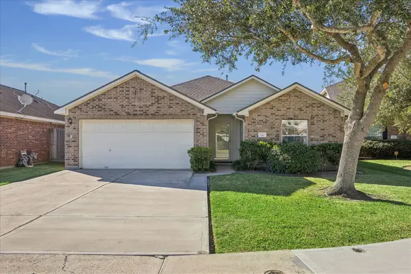 814 Sand Dollar Court, La Marque, TX 77568