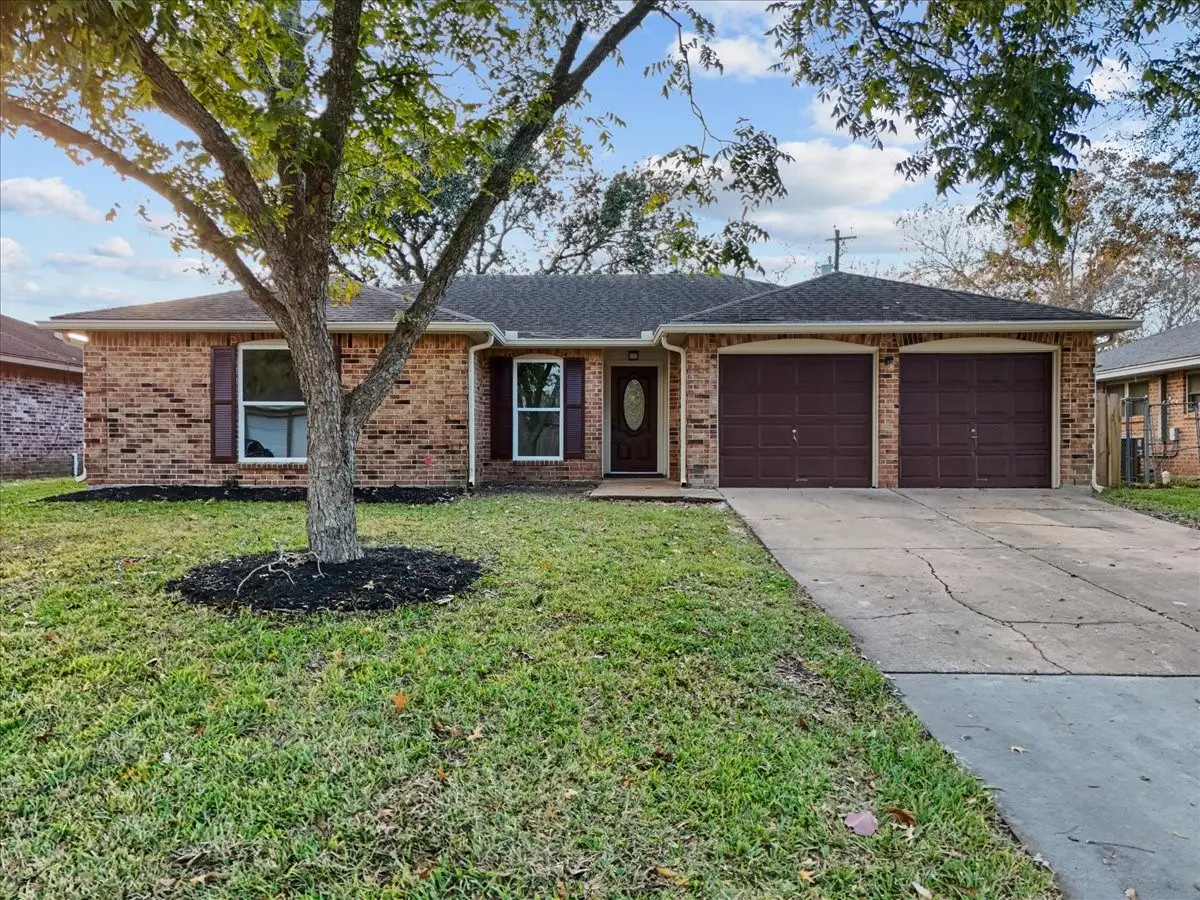 1405 Newport Boulevard, League City, TX 77573 - Image #1