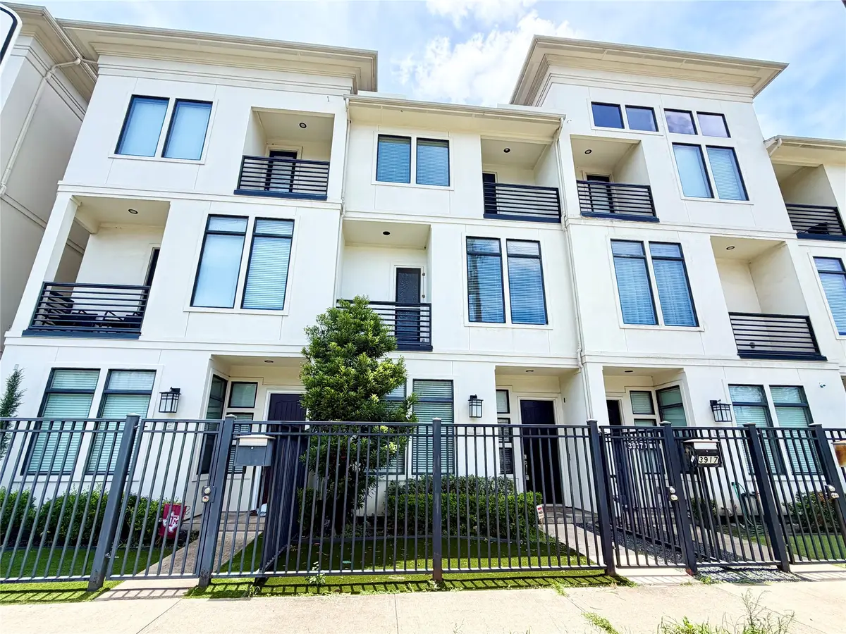 3917 Rose Street, Houston, TX 77007 - #1