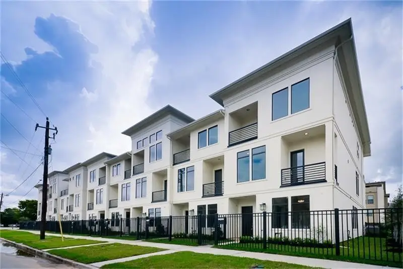 3917 Rose Street, Houston, TX 77007 - #2