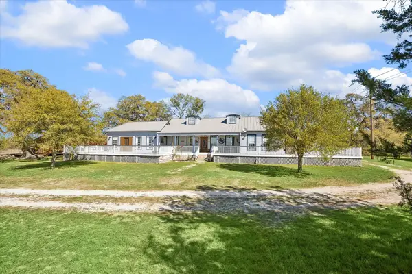 10137 Fm-390, Burton, TX 77835