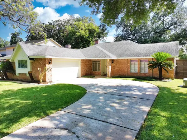 3115 W Creek Club Drive, Missouri City, TX 77459