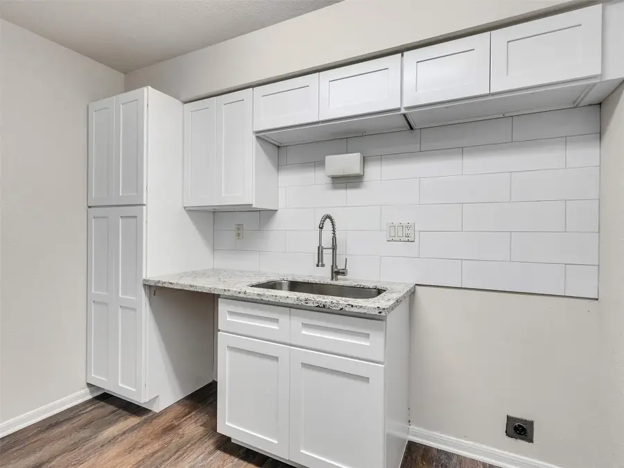 1860 White Oak Drive #333, Houston, TX 77009 - Image #2