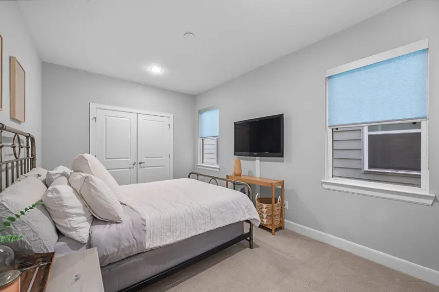 959 W 17th Street, Houston, TX 77008 - Image #2