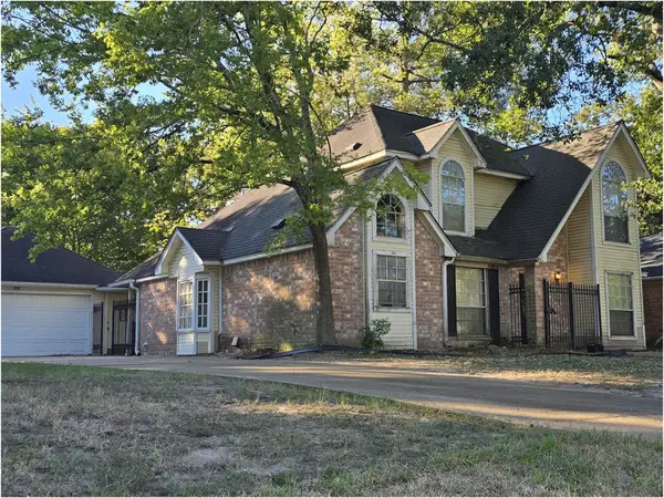 6515 Greenvale Lane, Houston, TX 77066