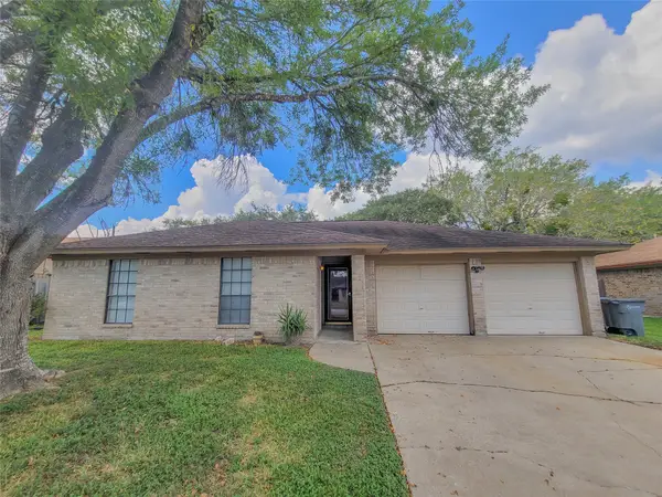 214 Williamsburg Avenue, Victoria, TX 77904