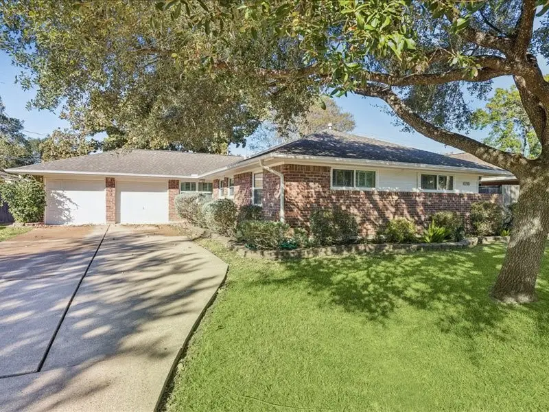 6230 Shadow Crest Street, Houston, TX 77074 - Image #1