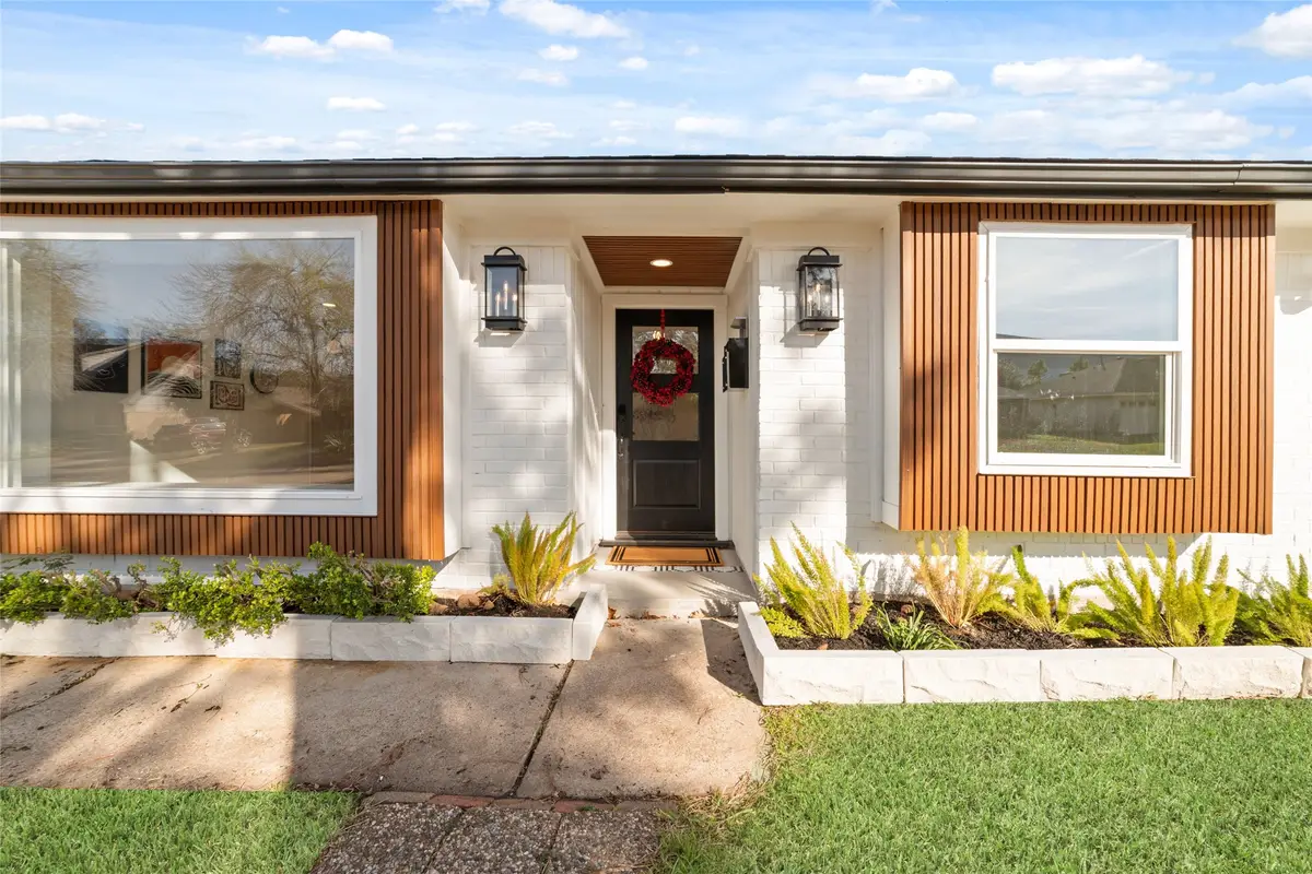 15326 E Hampton Circle, Houston, TX 77071 - #1