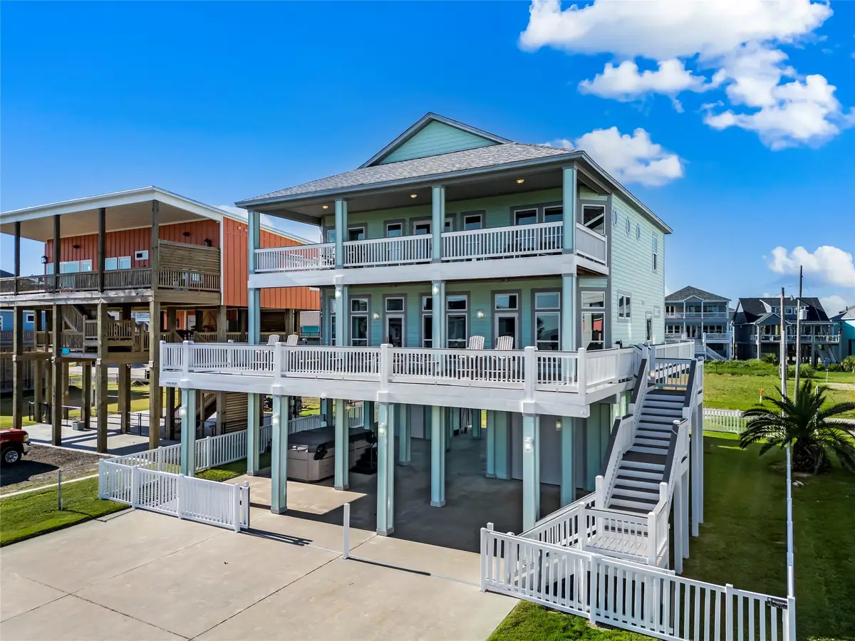 1985 Gulf Street, Crystal Beach, TX 77650 - Image #1