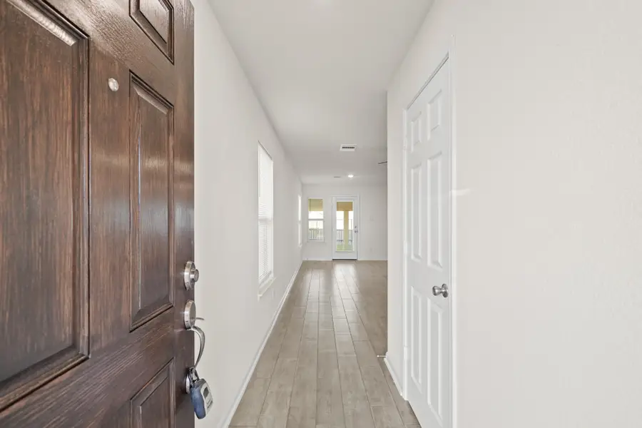 15630 Pennfield Point Court, Houston, TX 77044 - Image #3