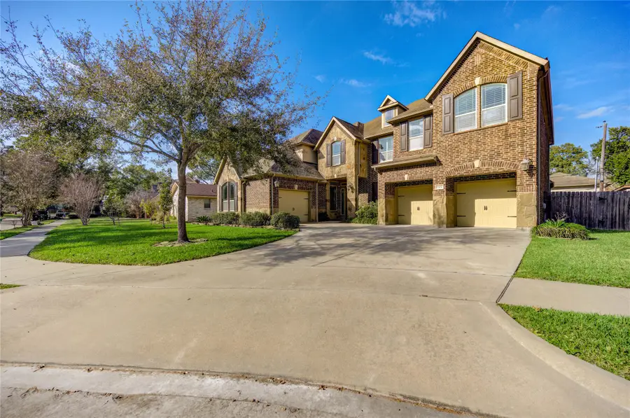 12454 Mooreknoll Lane, Houston, TX 77024 - Image #2