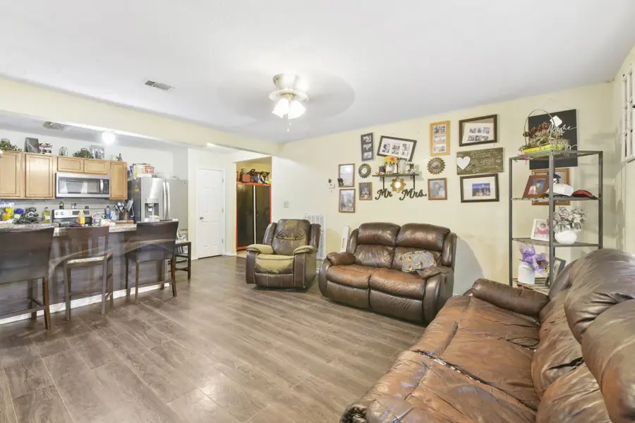 1732 Lynn Lane, Freeport, TX 77541 - Image #2