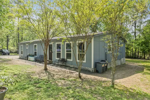 30519 Lake Circle Lane, Magnolia, TX 77354