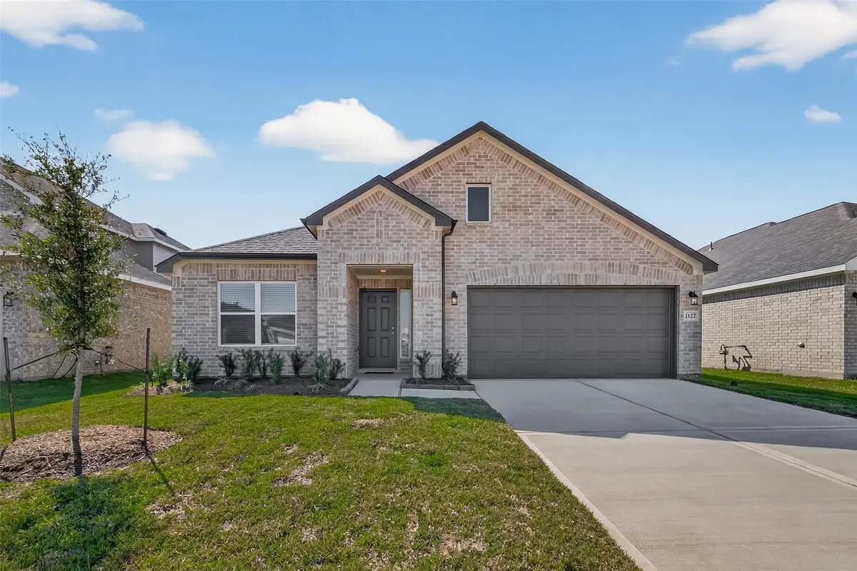 2127 Sanders Brook Drive, Baytown, TX 77521 - Image #1