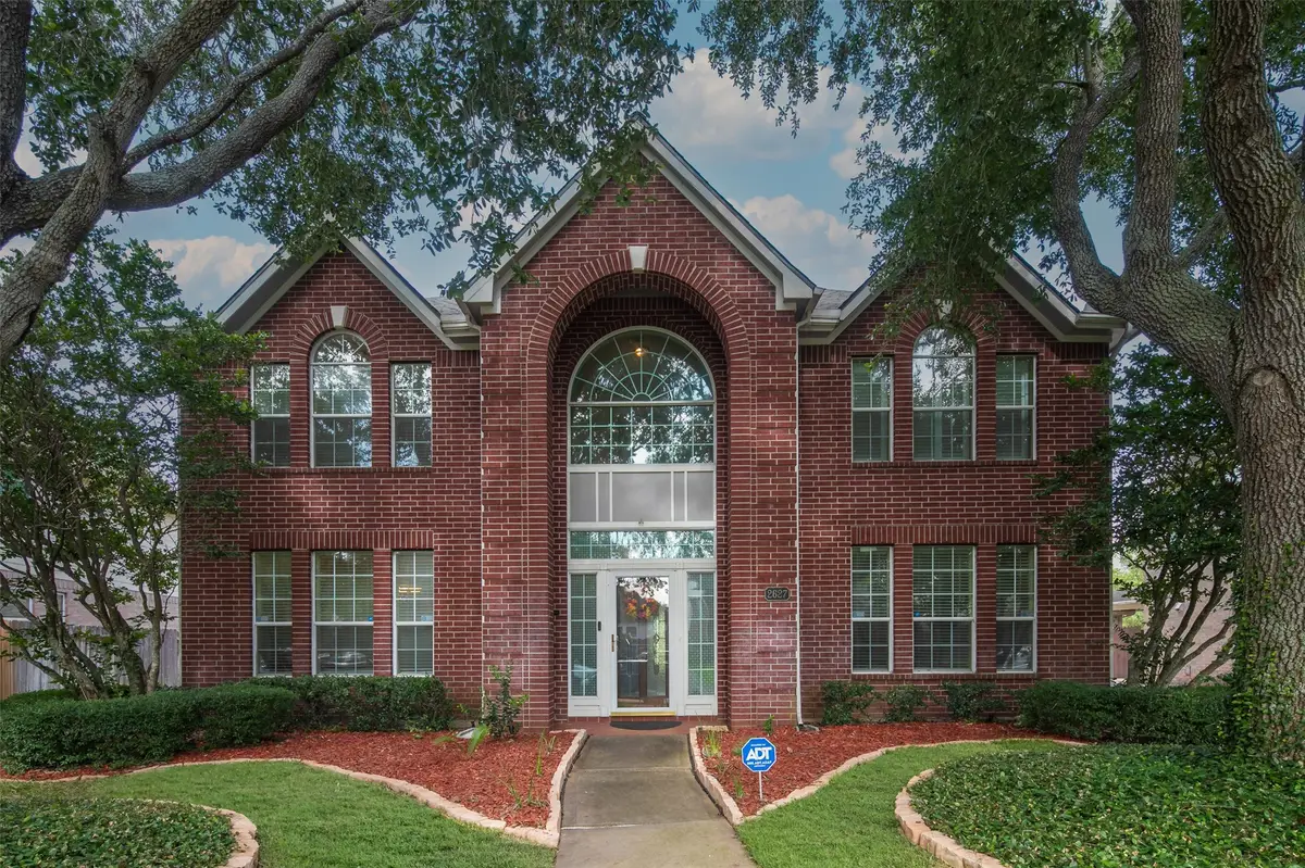 2627 Brazos Ridge Drive, Sugar Land, TX 77479 - #1