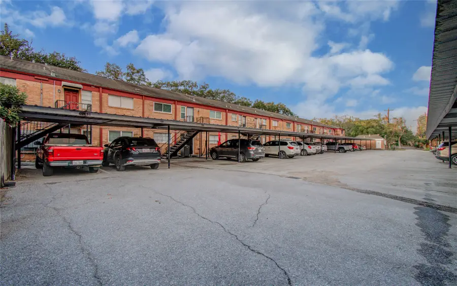 11609 Chimney Rock Road #B, Houston, TX 77035 - Image #2