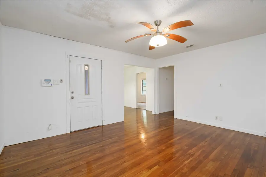 271 Muriel Street, La Marque, TX 77568 - Image #2