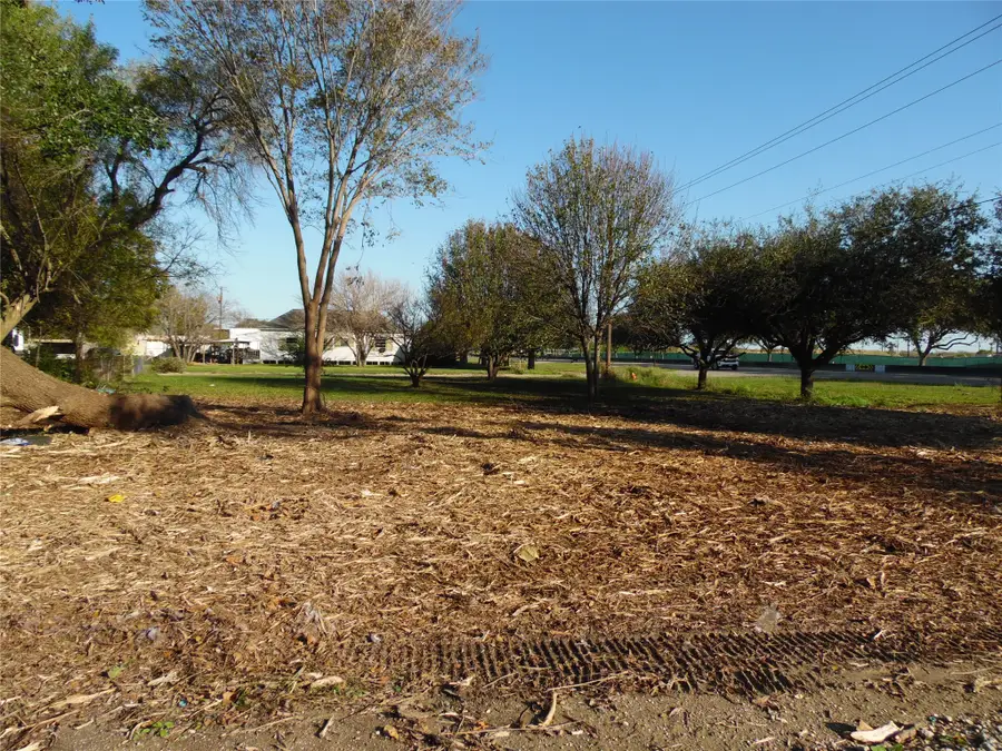 0 Bay St, Texas City, TX 77590 - #2