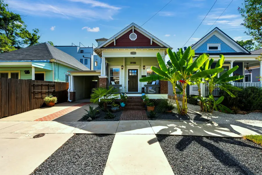 2011 Crockett Street, Houston, TX 77007 - Image #2