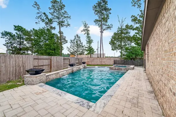 3854 Fleetwood Falls Lane, Spring, TX 77386