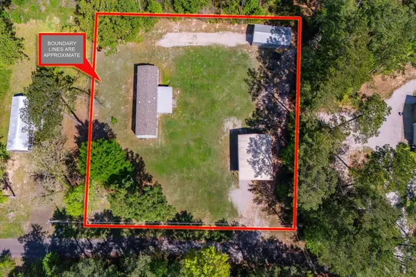 275 Bryan Street, Zavalla, TX 75980