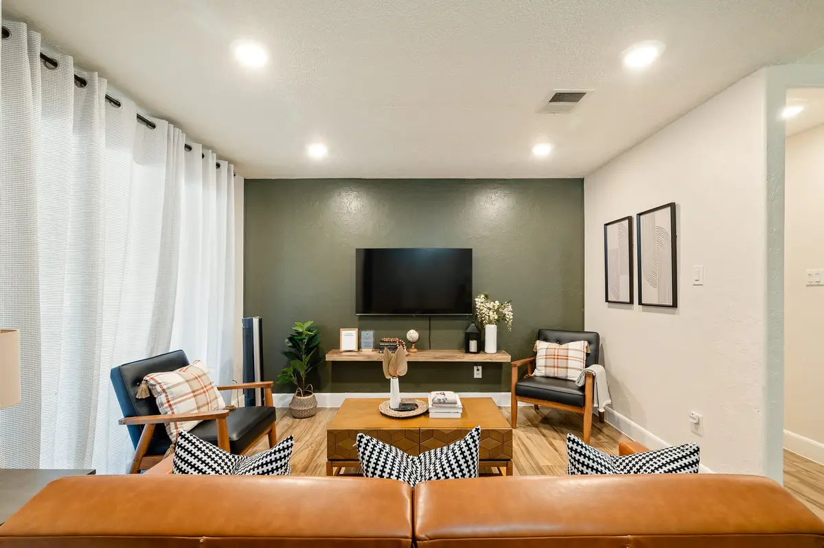 9651 Richmond Avenue, Houston, TX 77063 - #1