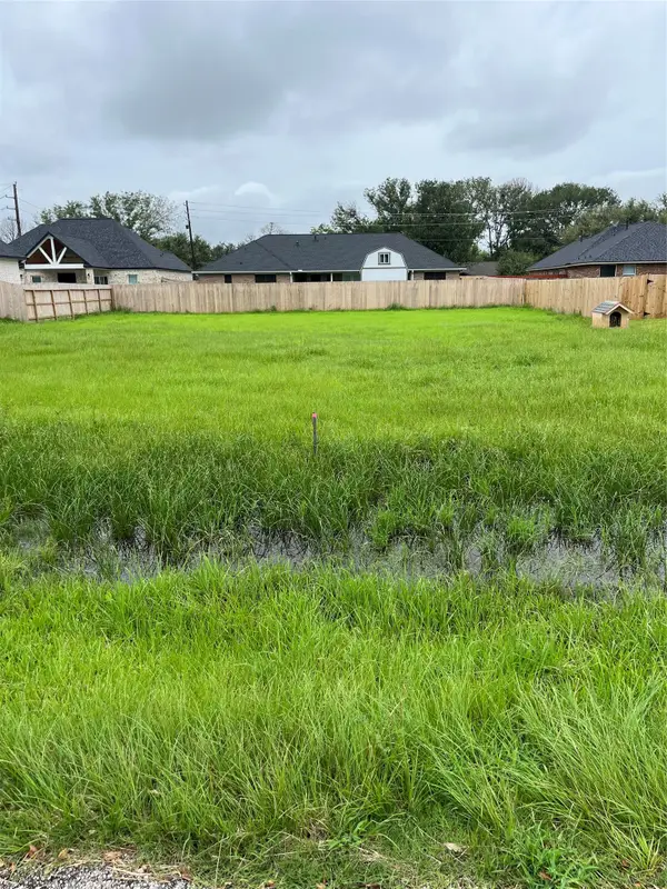 3814 Doveswood Circle, Needville, TX 77461