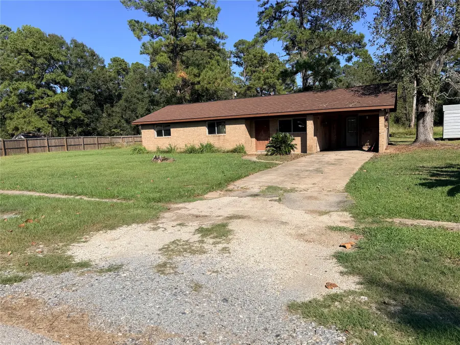 806 Virginia Street, Daisetta, TX 77371 - #2
