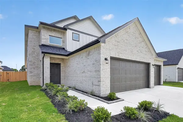 2107 Spring Hollow Drive, Baytown, TX 77521
