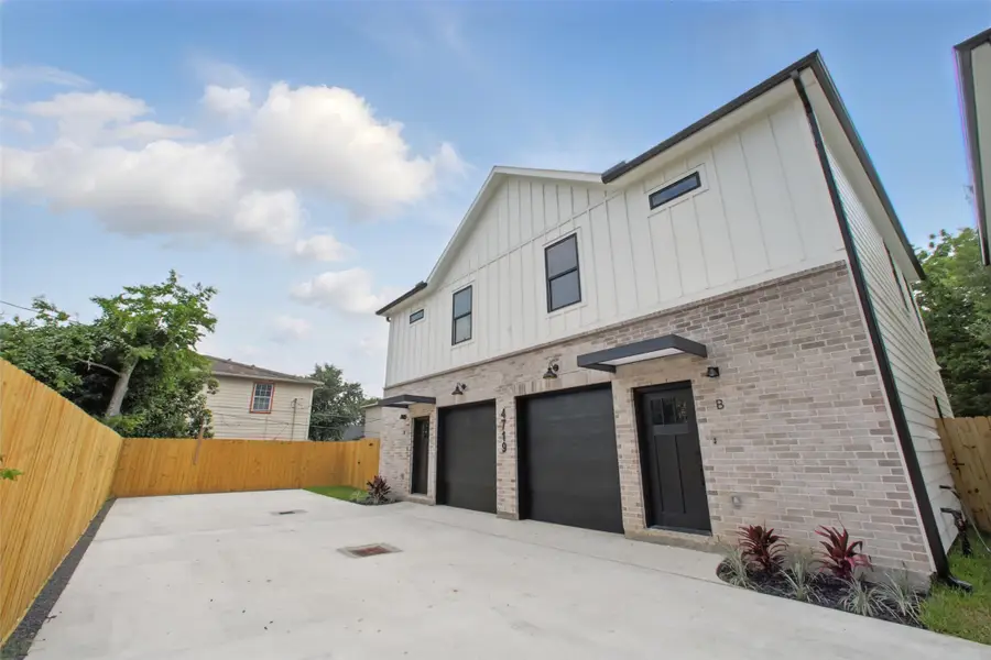 4719 Mallow Street, Houston, TX 77033 - #3