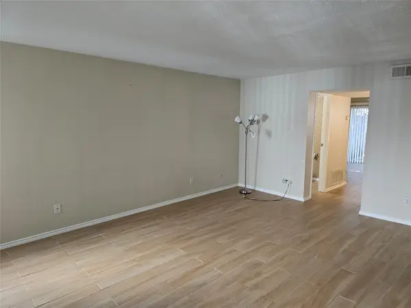 5917 Fairdale Lane #6, Houston, TX 77057